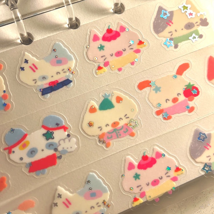 Berddi - Cute Friends Hologram Silver Kiss Cut Sticker