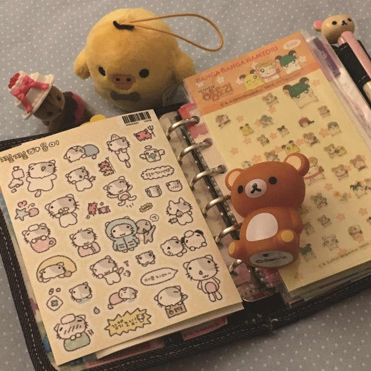 munyu - crying cat sheet sticker