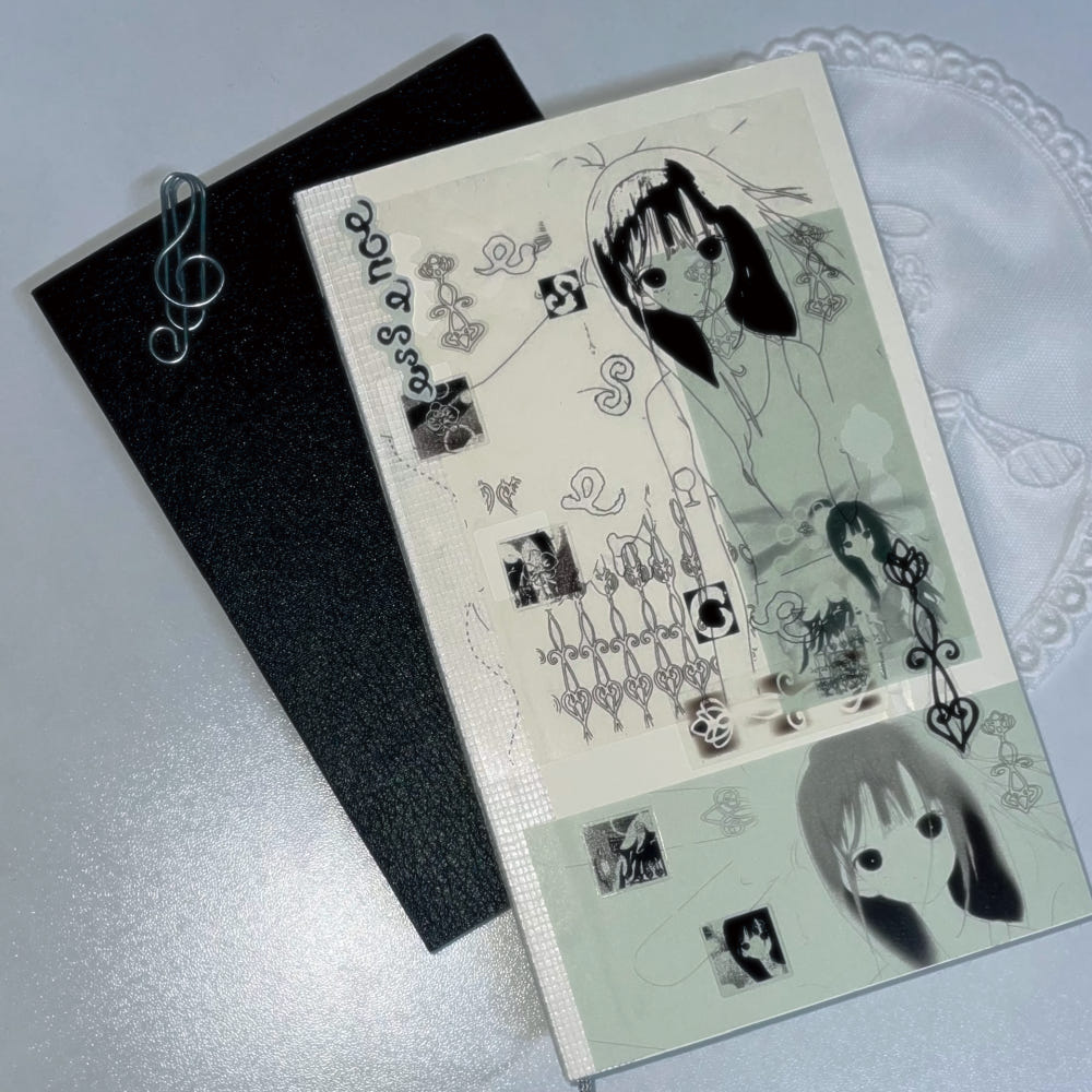 channel - mono sticker essence